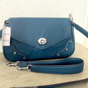 ** NWT ** Coach Millie leather Crossbody bag